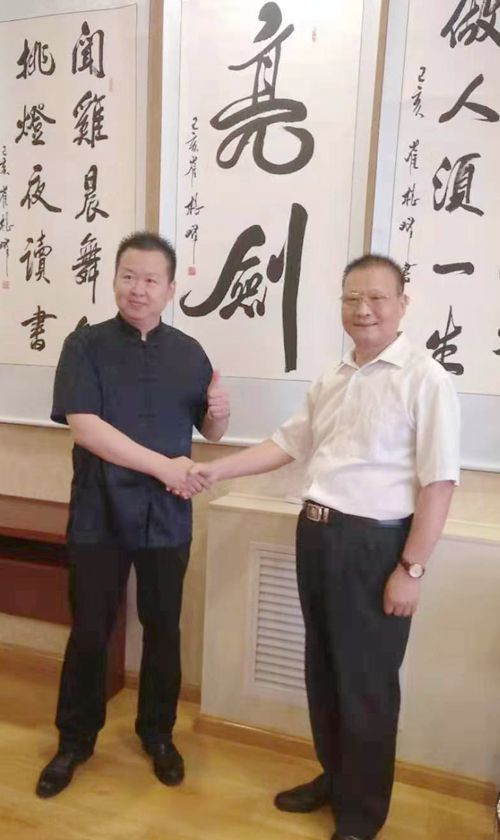 老驥伏櫪，紅心向黨——崔根峰將軍書法展觀感